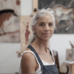 Image of woman - PE Image of woman - PE